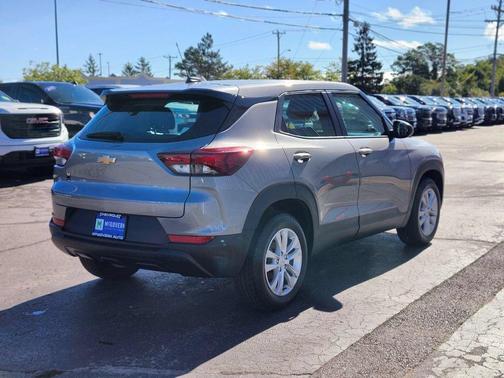 Sterling Gray Metallic 2023 Chevrolet Trailblazer LS
