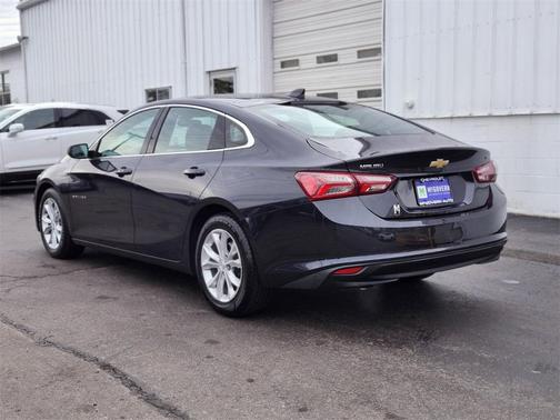 2022 Chevrolet Malibu FWD LT