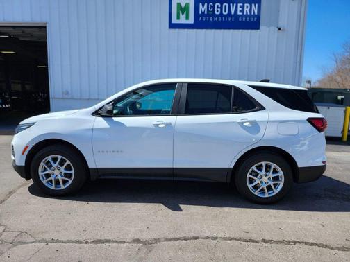 Summit White 2023 Chevrolet Equinox LS