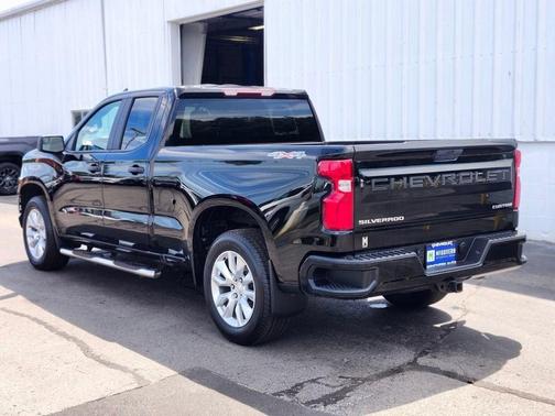 Black 2021 Chevrolet Silverado 1500 Custom
