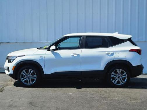 2023 Kia Seltos LX
