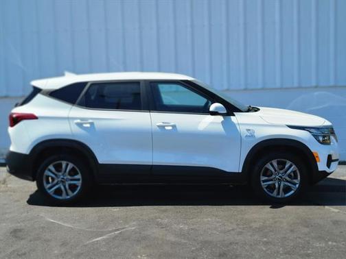 2023 Kia Seltos LX