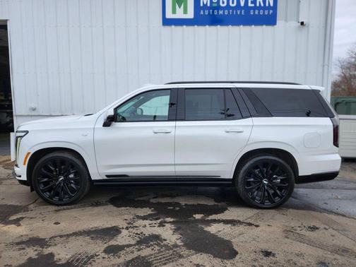 Crystal White Tricoat 2025 Cadillac Escalade Sport Platinum