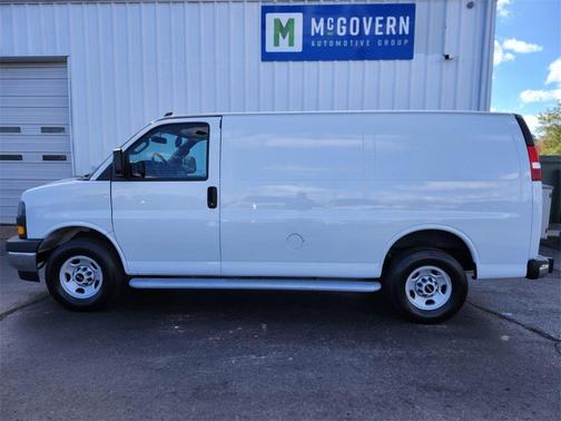 2023 GMC Savana 2500 Work Van