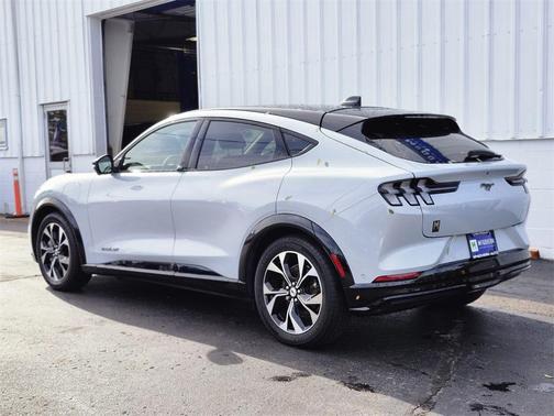 2021 Ford Mustang Mach-E Premium