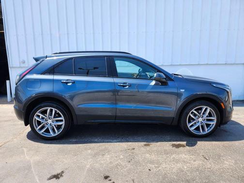 Shadow Metallic 2019 Cadillac XT4 Sport