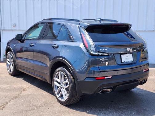 Shadow Metallic 2019 Cadillac XT4 Sport
