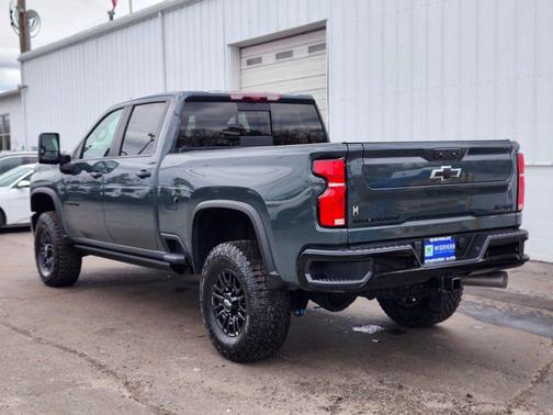 Cypress Gray 2026 Chevrolet Silverado 2500 Crew Cab, Standard Bed, XR2, 4WD