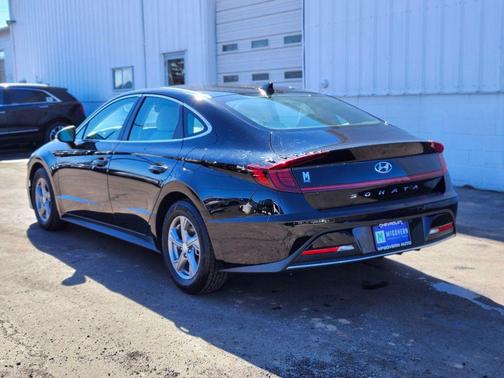 Onyx Black 2023 Hyundai SONATA SE