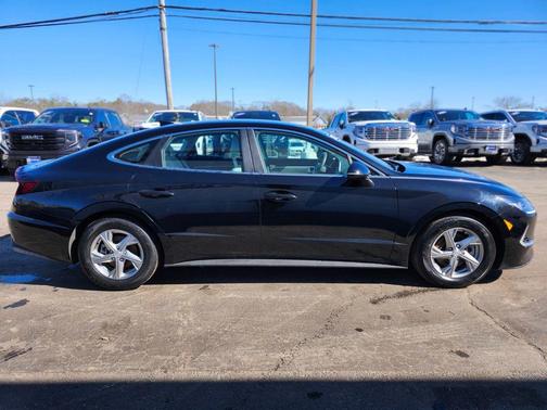 Onyx Black 2023 Hyundai SONATA SE