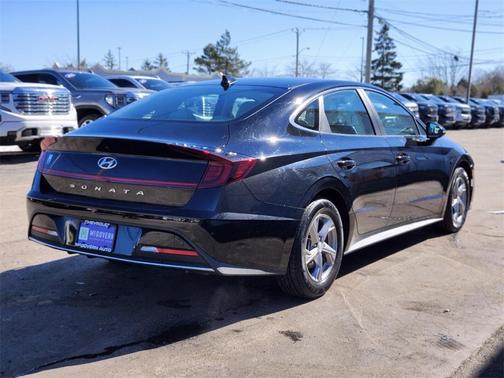 2023 Hyundai SONATA SE