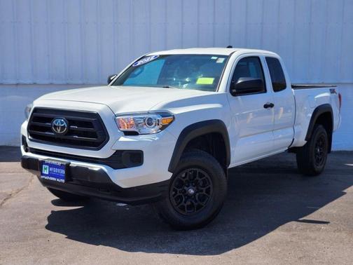 White 2022 Toyota Tacoma SR