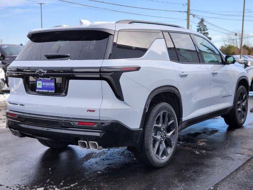 Polar White Tricoat 2026 Chevrolet Traverse RS