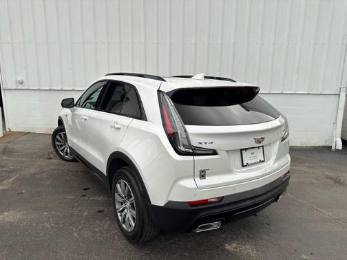 Crystal White Tricoat 2023 Cadillac XT4 Sport