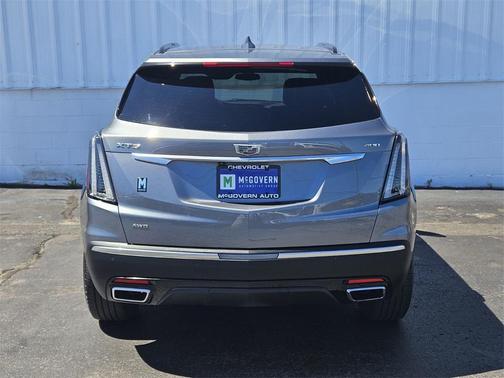 2022 Cadillac XT5 Sport