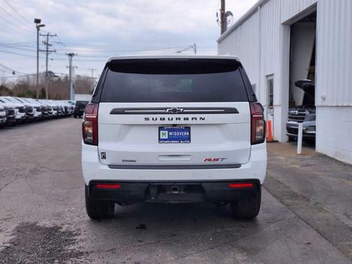 2024 Chevrolet Suburban RST