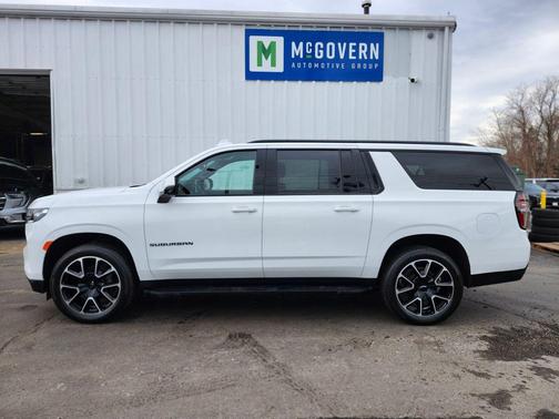 2024 Chevrolet Suburban RST