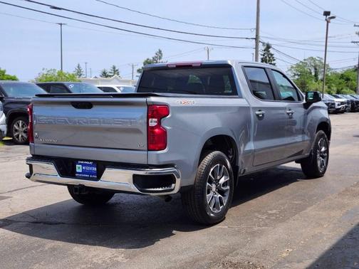 Sterling Gray Metallic 2024 Chevrolet Silverado 1500 LT