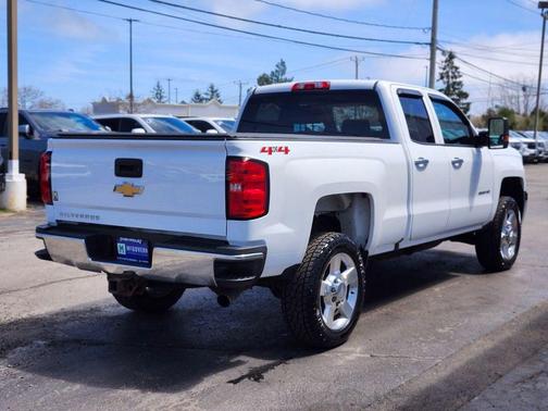 Summit White 2018 Chevrolet Silverado 2500 WT
