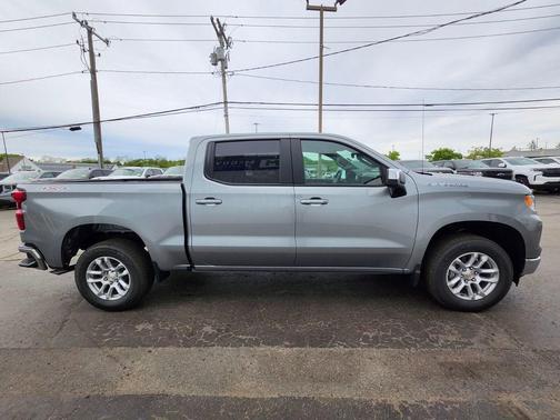 Sterling Gray Metallic 2026 Chevrolet Silverado 1500 LT