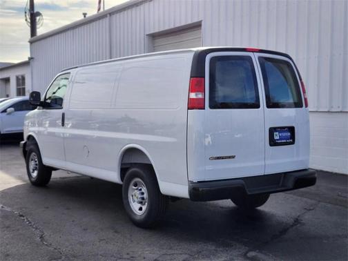 2025 Chevrolet Express 2500 RWD 2500 Regular Wheelbase WT