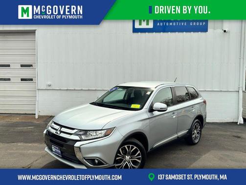 Cool Silver Metallic 2016 Mitsubishi Outlander