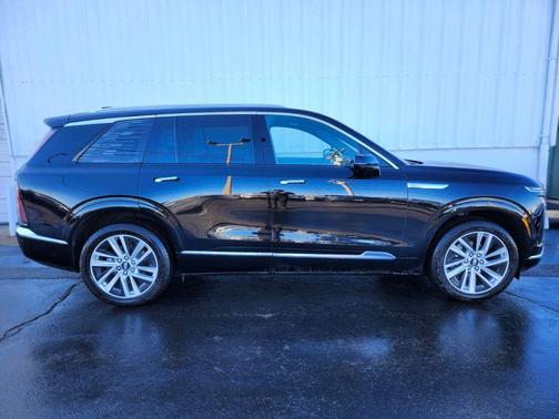 2026 Cadillac VISTIQ Luxury