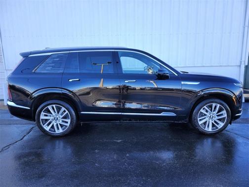 2026 Cadillac VISTIQ Luxury