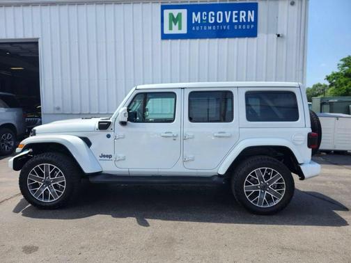 Bright White Clearcoat 2024 Jeep Wrangler 4xe High Altitude