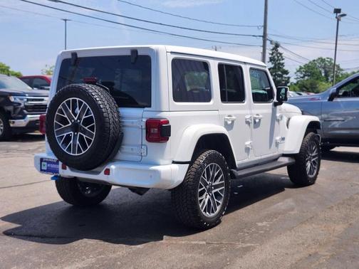 Bright White Clearcoat 2024 Jeep Wrangler 4xe High Altitude