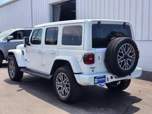 Bright White Clearcoat 2024 Jeep Wrangler 4xe High Altitude