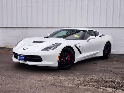 Arctic White 2019 Chevrolet Corvette Stingray