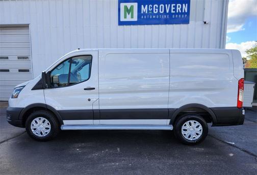 2023 Ford Transit-250 Base