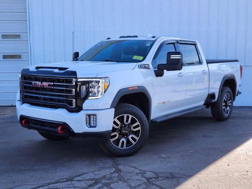 Summit White 2021 GMC Sierra 2500 AT4