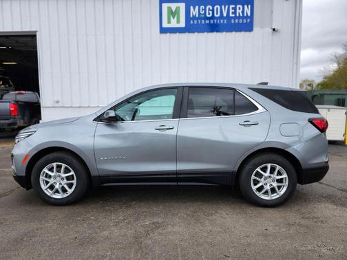 Sterling Gray Metallic 2024 Chevrolet Equinox 1LT