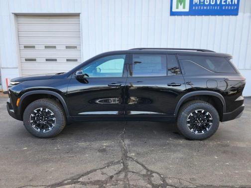 Mosaic Black Metallic 2026 Chevrolet Traverse AWD Z71