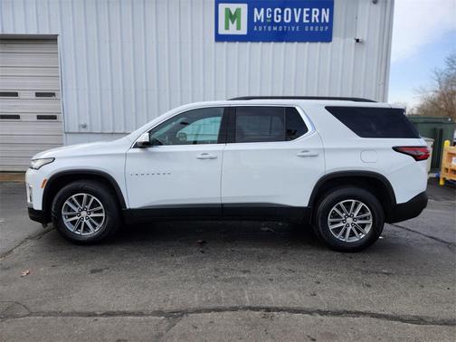 2023 Chevrolet Traverse LT Leather