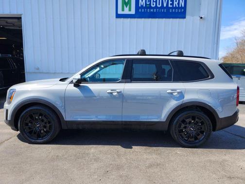 Wolf Gray 2022 Kia Telluride SX