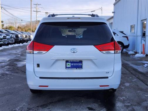 2013 Toyota Sienna LE