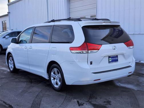 2013 Toyota Sienna LE