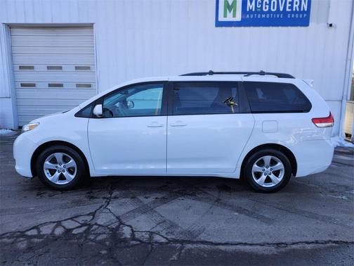 2013 Toyota Sienna LE