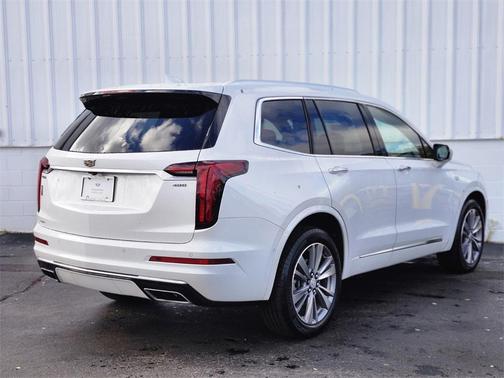 2022 Cadillac XT6 Premium Luxury AWD