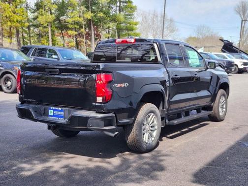 Black 2026 Chevrolet Colorado LT