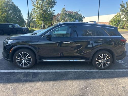 2023 INFINITI QX60 SENSORY