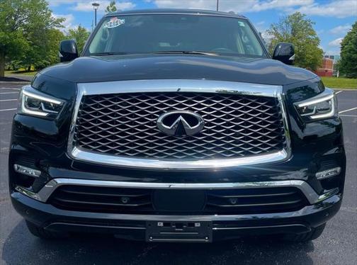 2023 INFINITI QX80 Luxe