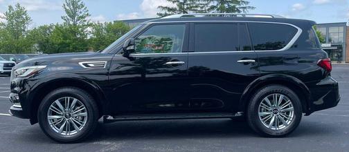 2023 INFINITI QX80 Luxe