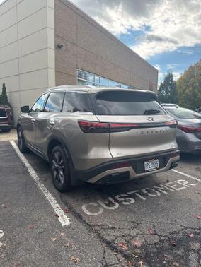 2024 INFINITI QX60 Luxe