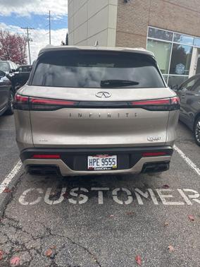 2024 INFINITI QX60 Luxe