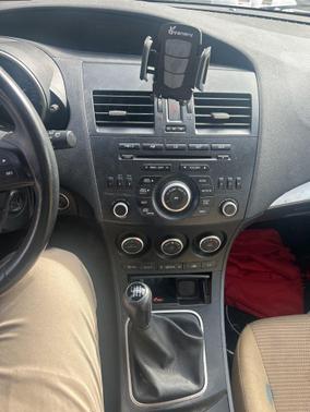 2013 Mazda Mazda3 i Touring