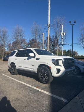 2024 GMC Yukon 4WD AT4